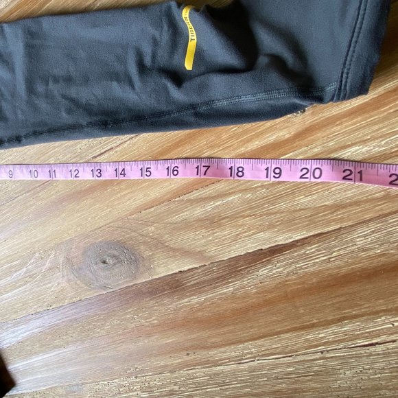 NIKE DRI-FIT TIGERS Gray Thumb holes Sweatshirt 1/2 Zip Front, Long Sleeve Sz M - Picture 16 of 16